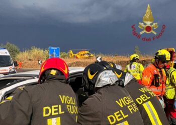 Scontro tra due auto sulla SS 128, sul posto i vigili del fuoco di Mandas