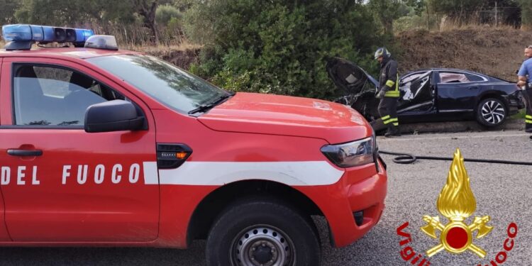 Bono: incidente stradale sulla provinciale 10