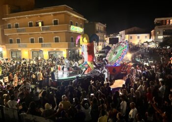 A Porto Torres tornano i colori i suoni e l’allegria del “Carnevale estivo turritano”