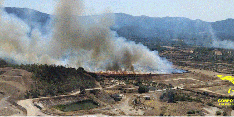 Sono 16 gli incendi segnalati ieri in Sardegna
