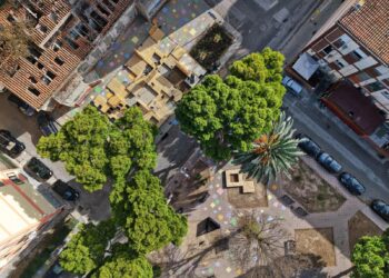 Cagliari: inaugurata un’installazione pubblica nella piazza di fronte all’ex scuola popolare nel nucleo Sacripanti