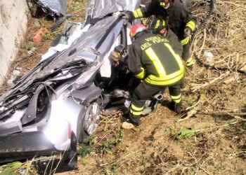 Posada: incidente stradale in via Gramsci, morto un 45enne di Nuoro