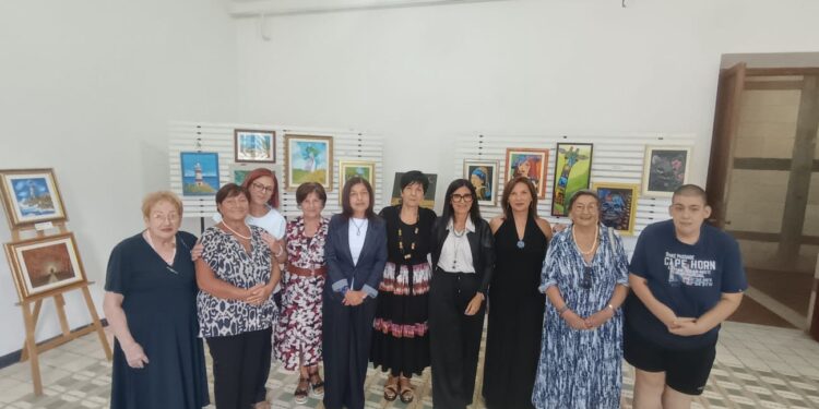 A Ploaghe una mostra su “I mille colori dell’arte”