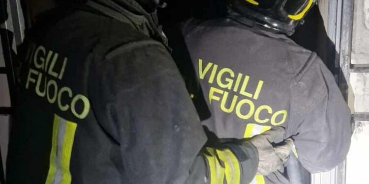 Alghero: esplosione e incendio all’interno di un locale
