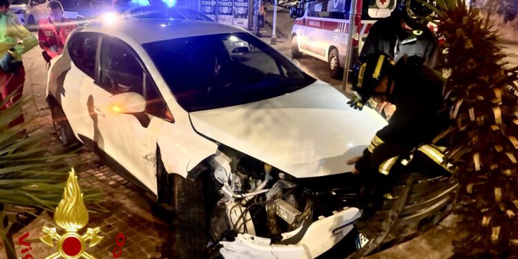 Sassari: incidente stradale tra viale Dante e via Torres