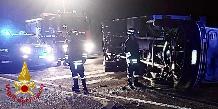 Alghero: incidente stradale nella rotatoria di Rudas