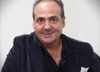 Sabato 13 settembre, il Teatro Civico di Sassari inaugura il cartellone del Festival Nessun Dorma con lo spettacolo “L’altra storia del bello. Dal Neolitico al Novecento”