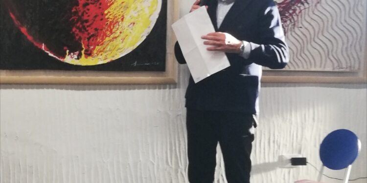 Inaugurata al MacLula la mostra “Sperimentazione sulla materia nello spazio dell’Einstein Telescope” dell’artista Giovanni Canu