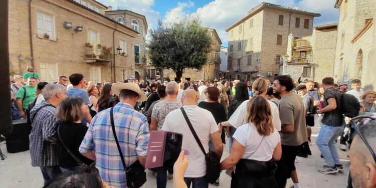 Successo per Cortes Apertas a Gavoi e Lollove