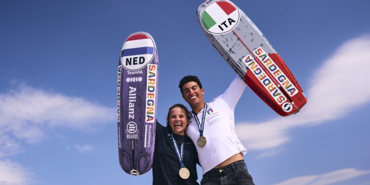 Riccardo Pianosi e Jessie Kampman campioni del mondo di Formula Kite