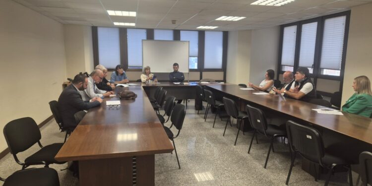 Presentato in Consiglio regionale il documento che raccoglie gli esiti del percorso partecipativo di assemblee itineranti promosso dal coordinamento “Ricostruiamo la democrazia sarda”