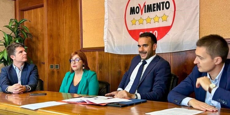 Alessandro Solinas (M5S) propone il “Salario Minimo Regionale”