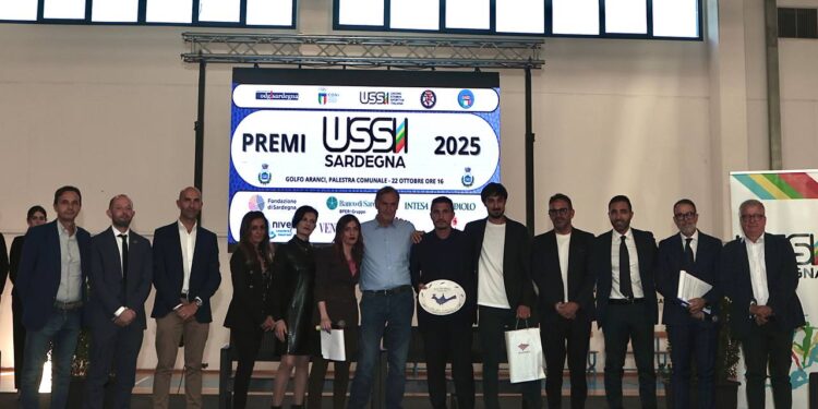 A Golfo Aranci sono stati consegnati i Premi Ussi 2025, a Fabio Pisacane il riconoscimento intitolato a Davide Astori