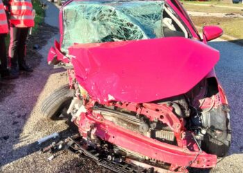 Noragugume: incidente stradale sulla provinciale 33, due donne ferite