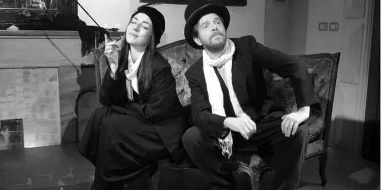 Sabato 29 novembre, al Teatro TsE di Is Mirrionis, va in scena “A Colpi di Scene”, con Laura Fortuna e Daniel Dwerryhouse