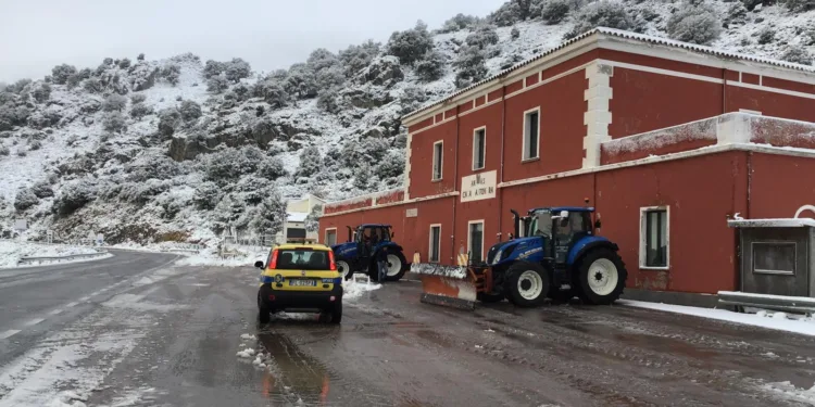 Maltempo in Sardegna. Anas: personale e mezzi a lavoro per garantire la transitabilità sulle strade interessate dalle forti nevicate
