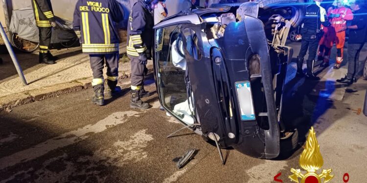 Alghero: incidente stradale in via Grazia Deledda
