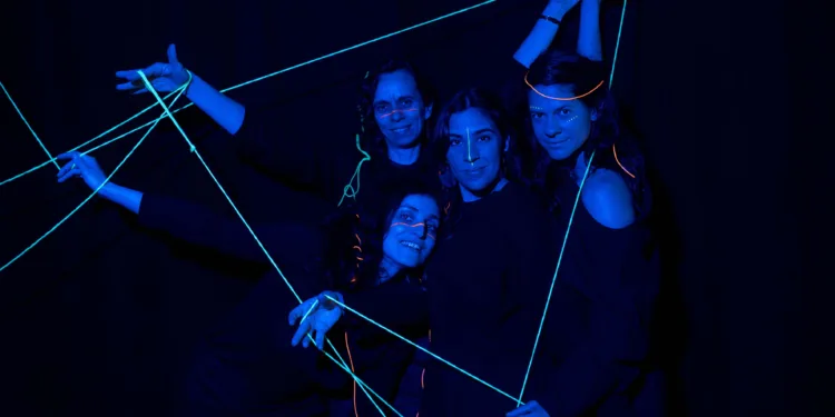 “Famiglie a Teatro”: all’Astra di Sassari la 36ª edizione della rassegna de “La Botte e il Cilindro”