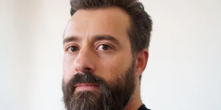 Per la prima volta in Sardegna Socrate di Erik Satie