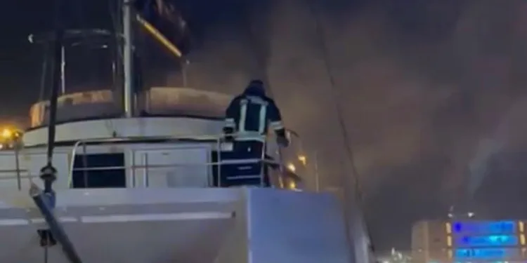 Olbia: principio d’incendio di un catamarano