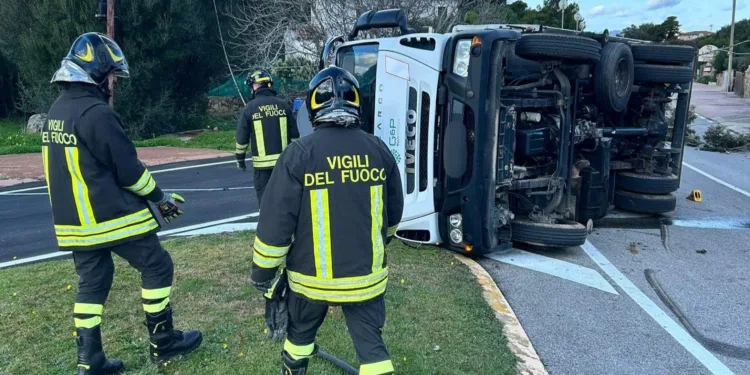 Arzachena: incidente stradale sulla provinciale 59