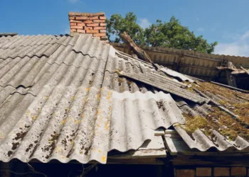 Ambiente: approvato il Programma 2025 per gli interventi di bonifica dall’amianto