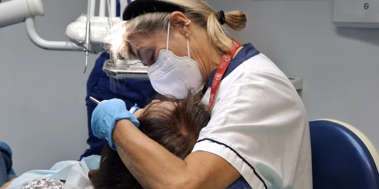 Riparte il progetto nell’Odontostomatologia dell’Aou di Cagliari per le cure dentali gratuite per pazienti trapiantati, dializzati e in attesa di trapianto