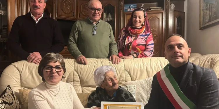 Osilo: i cent’anni di zia Angela Mulas