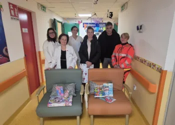 Due nuove poltrone-letto donate alla Pediatria del San Martino di Oristano
