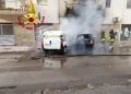 Alghero: a fuoco un’auto in via Mazzini