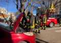 Sassari: principio d’incendio di un’auto tra via Amendola e viale Italia