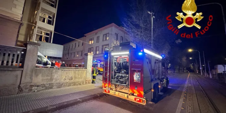 Sassari: a fuoco un’unità di climatizzazione esterna nelle cliniche di Viale San Pietro