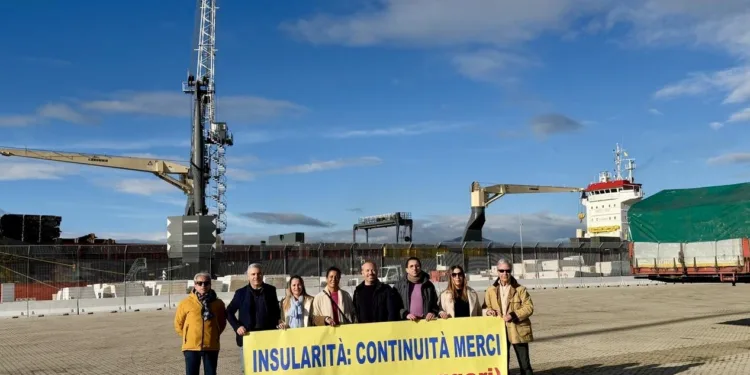 È iniziata ieri a Oristano e oggi a Olbia la mobilitazione dei Riformatori sardi nei porti dell’isola sull’insularità