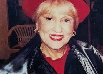 Rosetta Murru, fulgido esempio dell’arte in Sardegna, è ora legittimata dal prestigioso catalogo d’arte moderna (CAM) Mondadori dedicato ai protagonisti della contemporaneità