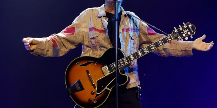 Luca Carboni arriverà in Sardegna per una data dell’Alguer Summer Festival mercoledì 5 agosto