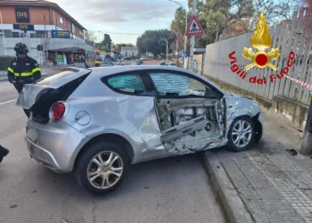 Sassari: incidente stradale in via Gramsci
