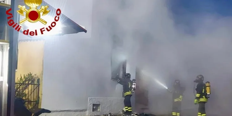 Olbia: a fuoco un’abitazione nel quartiere di Orgosoleddu