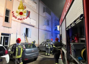 Sassari: a fuoco un’abitazione in via Canepa
