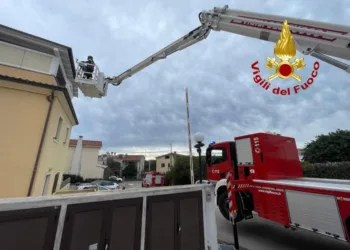 Ieri sono proseguiti senza sosta gli interventi dei vigili del fuoco in tutta la Sardegna a seguito dell’ondata di maltempo