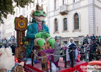 Al Carrasciali Timpiesu 2026 il lungo corteo ha stupito per la bellezza dei carri