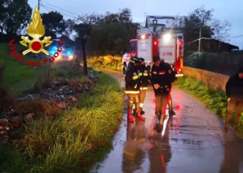 Ozieri: straripa il Rio Mannu, soccorse 12 persone