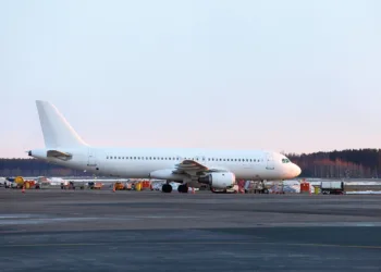 Continuità territoriale aerea, biglietti in vendita per cinque rotte. L’assessora Barbara Manca: «Al via il nuovo servizio, con tariffe più basse e più frequenze»