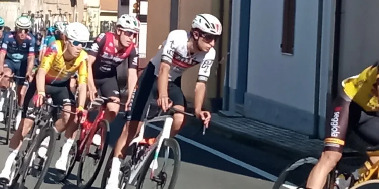Dopo il successo di Nicolò Garibbo a Bosa, domani seconda tappa del Giro di Sardegna da Oristano a Carbonia