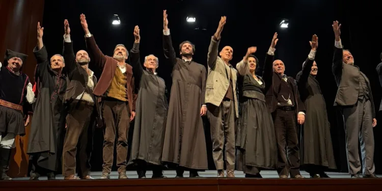 “Il Giorno del Giudizio – Su Toccu Pasau”, al Ten di Nuoro la matinée dello spettacolo in lingua sarda dedicato a Salvatore Satta