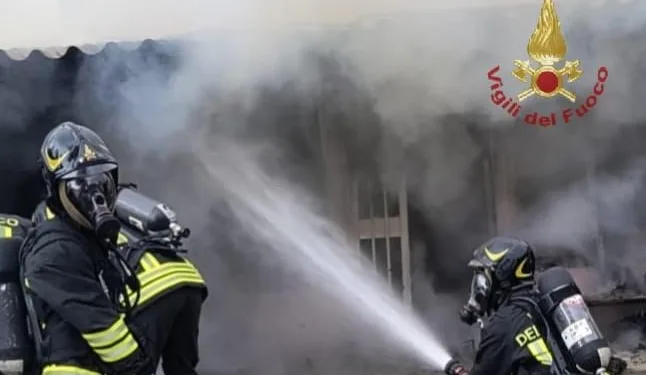 Quartu Sant’Elena: incendio in una loggia nel quartiere di Flumini