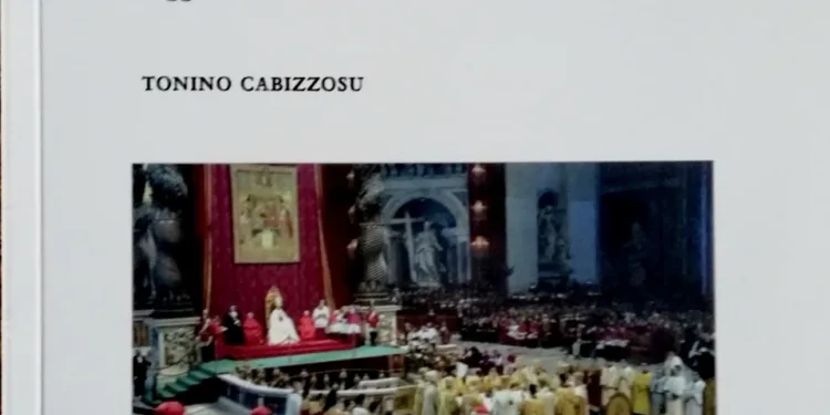 Il quarto volume “Colligite fFragmenta” – Saggi recenti sul Concilio, raccoglie cento recensioni dedicate al Vaticano II, opera di Tonino Cabizzosu