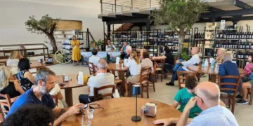 Dal vigneto al calice: alle Cantine di Pozzo San Nicola, a Stintino, ripartono gli incontri con il pubblico