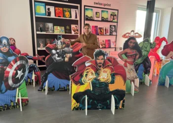 Sassari, un sorriso in reparto: nuove installazioni in cartone eco sostenibile per i piccoli pazienti di Chirurgia Pediatrica