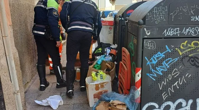 Cagliari: abbandono di rifiuti nel quartiere Marina, individuato il responsabile