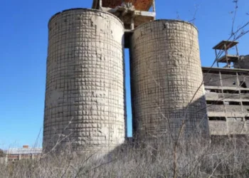 Porto Torres, lo stabile ex Cementir sarà demolito entro l’anno